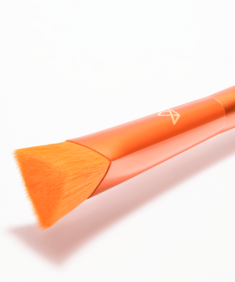 Mini Pincel Triangular para Detalhes e Iluminação - linha premium Makeup